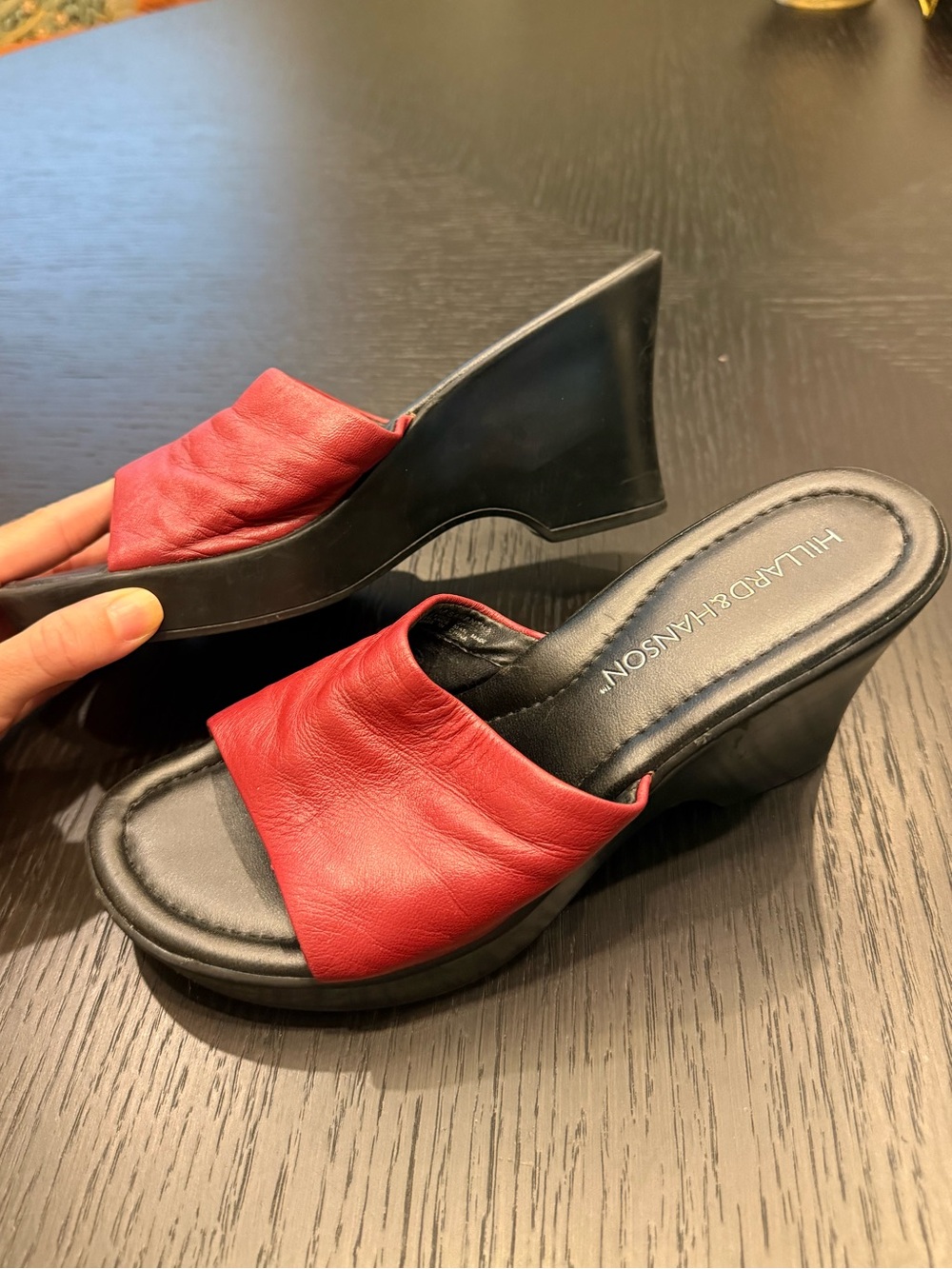 Hillard & Hanson Red Leather Wedge Slide Mules
